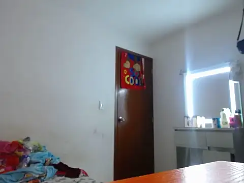 alma-bila online show from 11/24/25, 07:24