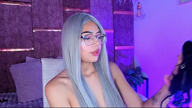  ViolletteNoir  online show from 11/20/25, 08:08