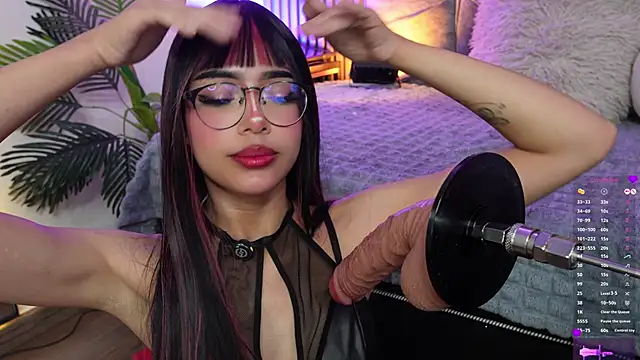  ViolletteNoir  online show from 06/11/26, 08:51