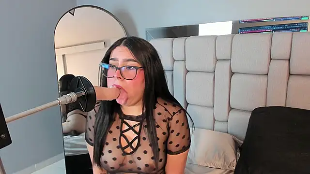 Amy whittee online show from 12/16/25, 07:19