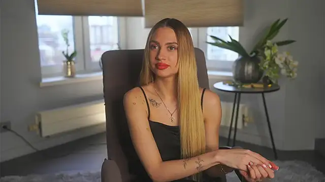 Snapshot of FreidaLerew chatting on 11/07/25, 10:37 FreidaLerew online show from 11/07/25, 10:37