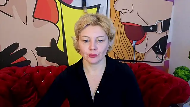 Snapshot of AmaraNights chatting on 11/11/25, 02:17 AmaraNights online show from 11/11/25, 02:17