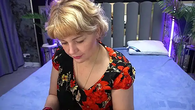 Snapshot of AmaraNights chatting on 11/12/25, 08:19 AmaraNights online show from 11/12/25, 08:19