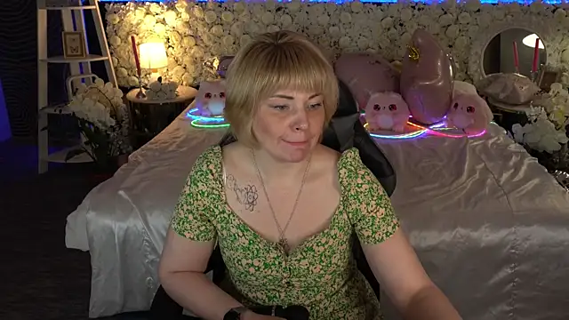 AmaraNights online show from 04/30/26, 10:14