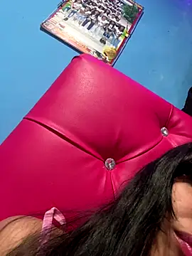 Chiquinquira3 online show from 11/25/25, 04:56