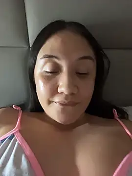 Snapshot of Melody_Spencer26 chatting on 12/04/25, 03:49 Melody Spencer26 online show from 12/04/25, 03:49