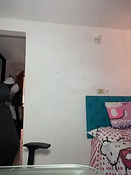 Snapshot of Melody_Spencer26 chatting on 12/15/25, 06:01 Melody Spencer26 online show from 12/15/25, 06:01