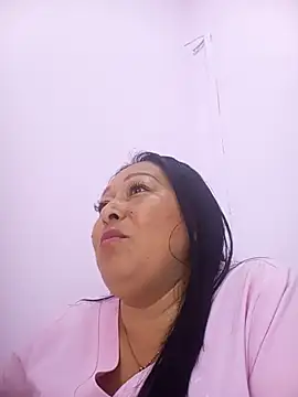 Snapshot of keilaJhonsom1 chatting on 11/08/25, 04:40 keilaJhonsom1 online show from 11/08/25, 04:40