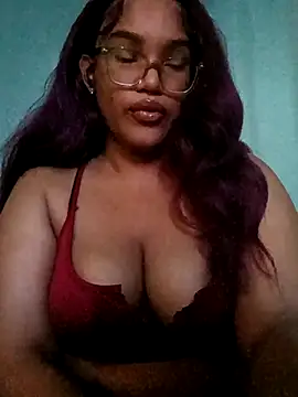 Snapshot of exotichoneyy chatting on 11/08/25, 07:56 exotichoneyy online show from 11/08/25, 07:56