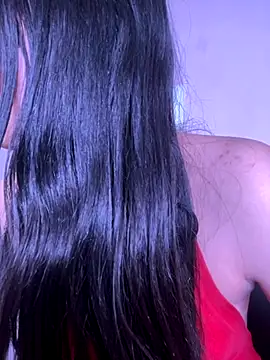 Snapshot of candicewest_ chatting on 11/12/25, 12:49 candicewest online show from 11/12/25, 12:49