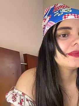 Snapshot of candicewest_ chatting on 11/24/25, 03:12 candicewest online show from 11/24/25, 03:12