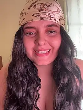 Snapshot of candicewest_ chatting on 03/27/26, 04:29 candicewest online show from 03/27/26, 04:29