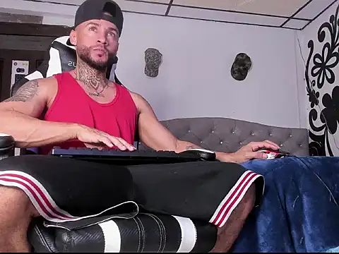 Snapshot of couple-hothot chatting on 01/09/26, 09:49 couple-hothot online show from 01/09/26, 09:49