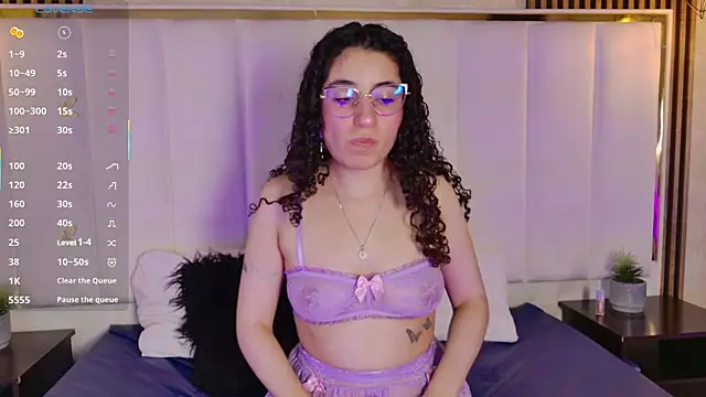 DemiJones  online show from 11/09/25, 04:22