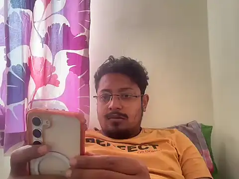 Snapshot of Your_yash2 chatting on 03/18/26, 10:40 Your yash2 online show from 03/18/26, 10:40