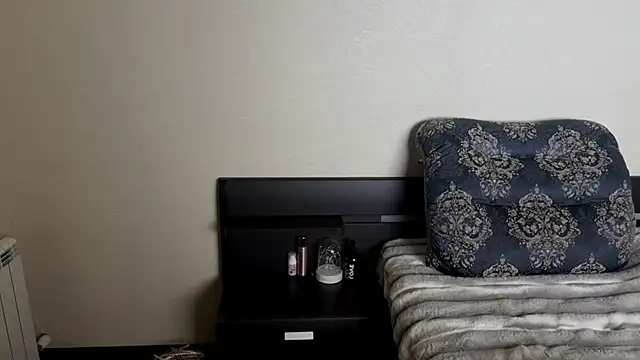 Snapshot of Fantasy_Moonlightt chatting on 11/20/25, 02:17 Fantasy Moonlightt online show from 11/20/25, 02:17