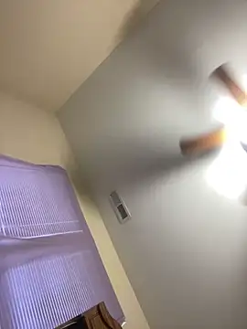 Snapshot of Babygir85 chatting on 03/15/26, 12:33 Babygir85 online show from 03/15/26, 12:33