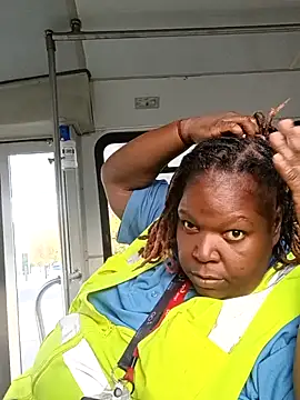 Snapshot of Babygir85 chatting on 03/21/26, 12:21 Babygir85 online show from 03/21/26, 12:21