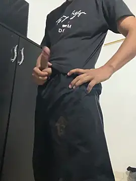 Snapshot of Abismo202 chatting on 11/08/25, 12:11 Abismo202 online show from 11/08/25, 12:11