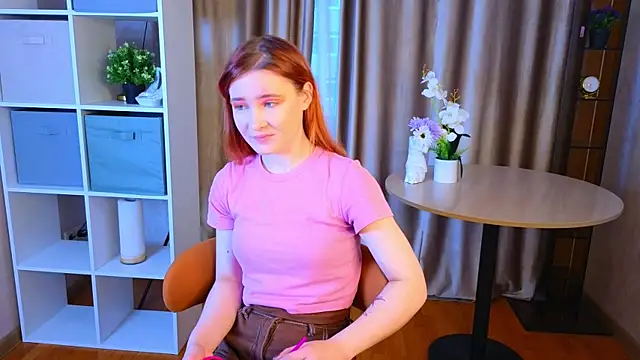 Snapshot of VernonSierras chatting on 11/11/25, 04:01 VernonSierras online show from 11/11/25, 04:01