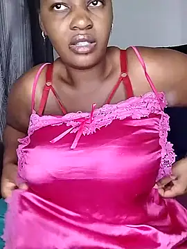Snapshot of Miss-Berries chatting on 05/25/26, 01:28 Miss-Berries online show from 05/25/26, 01:28