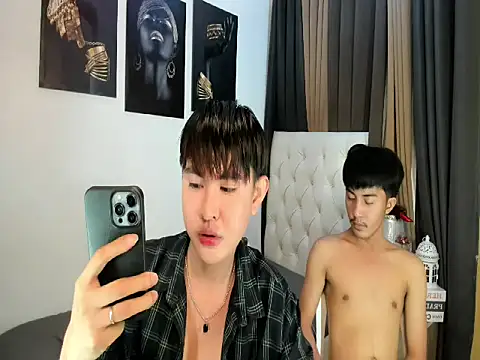 Snapshot of Urloverhardcock chatting on 11/20/25, 05:56 Urloverhardcock online show from 11/20/25, 05:56