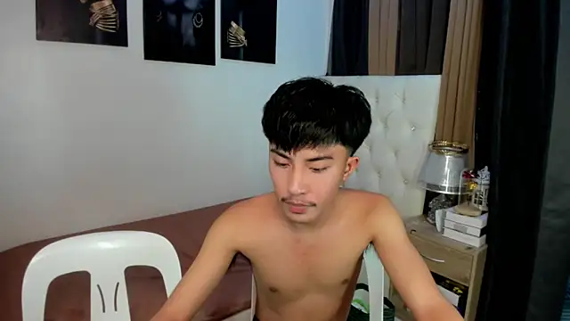 Snapshot of Urloverhardcock chatting on 11/27/25, 04:20 Urloverhardcock online show from 11/27/25, 04:20