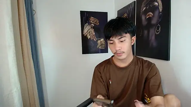 Snapshot of Urloverhardcock chatting on 12/15/25, 04:50 Urloverhardcock online show from 12/15/25, 04:50