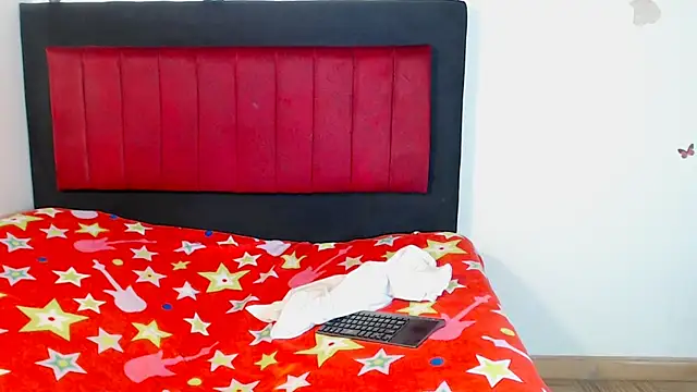 Snapshot of AMARYXS chatting on 02/12/26, 02:01 AMARYXS online show from 02/12/26, 02:01