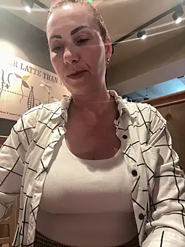 pervimilf online show from 04/27/26, 10:02