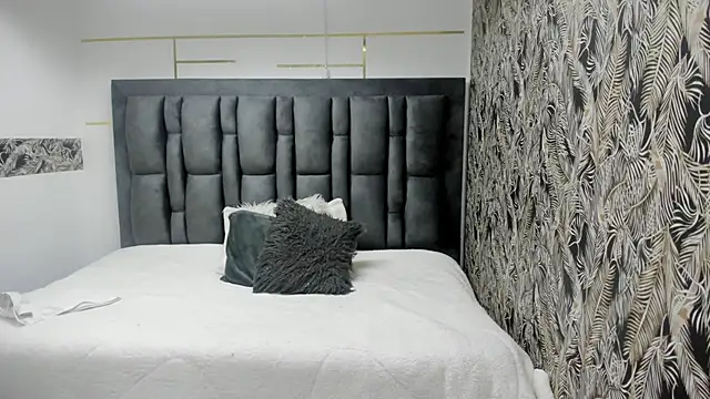 Nina  Sky online show from 11/12/25, 12:05