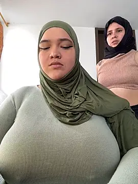 sweetmuslim01 online show from 12/15/25, 04:00