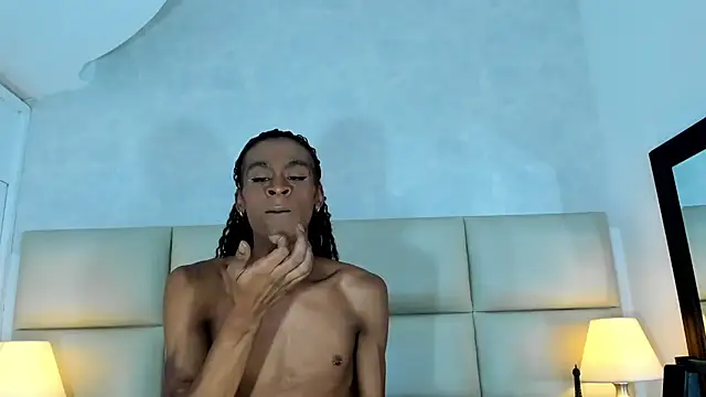 Snapshot of RosaliaMontero chatting on 12/19/25, 08:27 RosaliaMontero online show from 12/19/25, 08:27