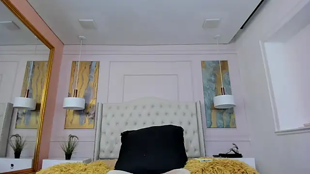 Snapshot of RosaliaMontero chatting on 02/02/26, 01:26 RosaliaMontero online show from 02/02/26, 01:26