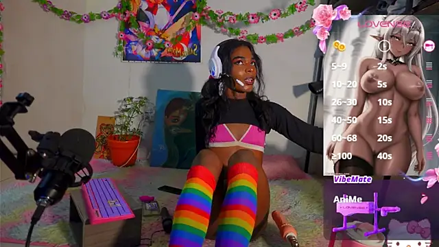 Snapshot of Goddess__Effy chatting on 11/20/25, 11:15 Goddess Effy online show from 11/20/25, 11:15