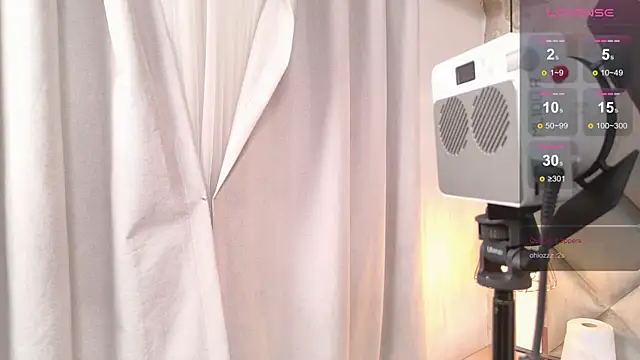 Snapshot of crystal_gilton chatting on 06/15/26, 07:05 crystal gilton online show from 06/15/26, 07:05