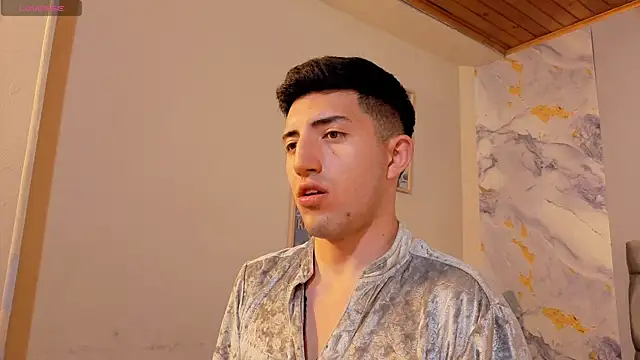 Un Sluttyy online show from 06/20/26, 12:30