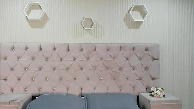 ZarinaWynne online show from 06/13/26, 12:58