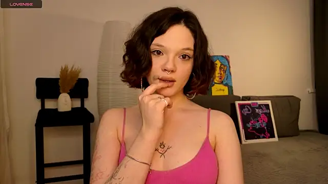 Snapshot of Sweety_cheeky chatting on 02/06/26, 03:59 Sweety cheeky online show from 02/06/26, 03:59