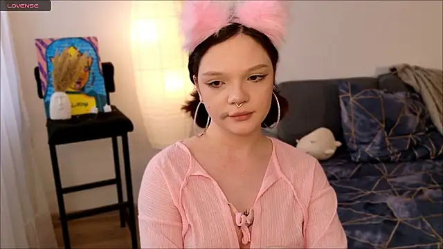 Snapshot of Sweety_cheeky chatting on 03/11/26, 02:01 Sweety cheeky online show from 03/11/26, 02:01