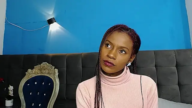 Snapshot of Aliis_Love chatting on 11/20/25, 08:47 Aliis Love online show from 11/20/25, 08:47