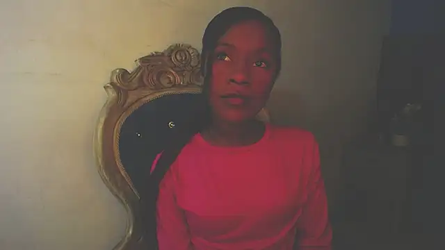 Snapshot of Aliis_Love chatting on 11/26/25, 03:57 Aliis Love online show from 11/26/25, 03:57