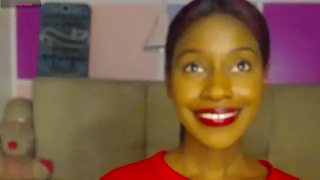 Snapshot of Aliis_Love chatting on 12/16/25, 05:23 Aliis Love online show from 12/16/25, 05:23