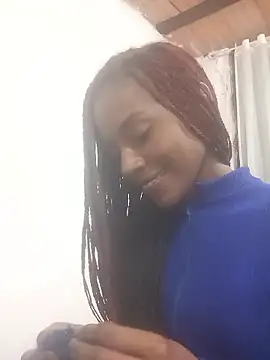 Snapshot of Aliis_Love chatting on 01/14/26, 11:53 Aliis Love online show from 01/14/26, 11:53