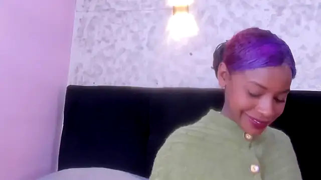 Snapshot of Aliis_Love chatting on 02/11/26, 01:27 Aliis Love online show from 02/11/26, 01:27