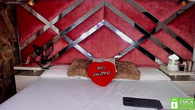 Lily Queen30 online show from 03/11/26, 08:15