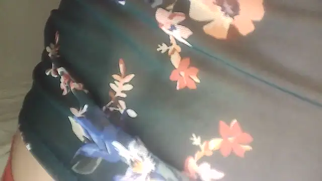 Snapshot of hotwoman25 chatting on 01/08/26, 07:49 hotwoman25 online show from 01/08/26, 07:49