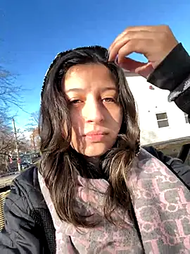 SaintNina online show from 12/01/25, 06:35