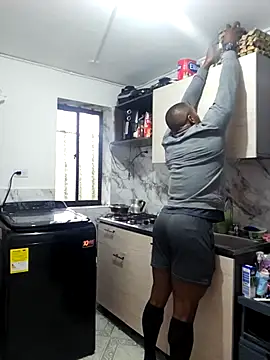 Snapshot of MIKE_KILIANjs chatting on 01/13/26, 01:05 MIKE KILIANjs online show from 01/13/26, 01:05