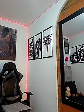 Snapshot of MIKE_KILIANjs chatting on 03/09/26, 01:37 MIKE KILIANjs online show from 03/09/26, 01:37